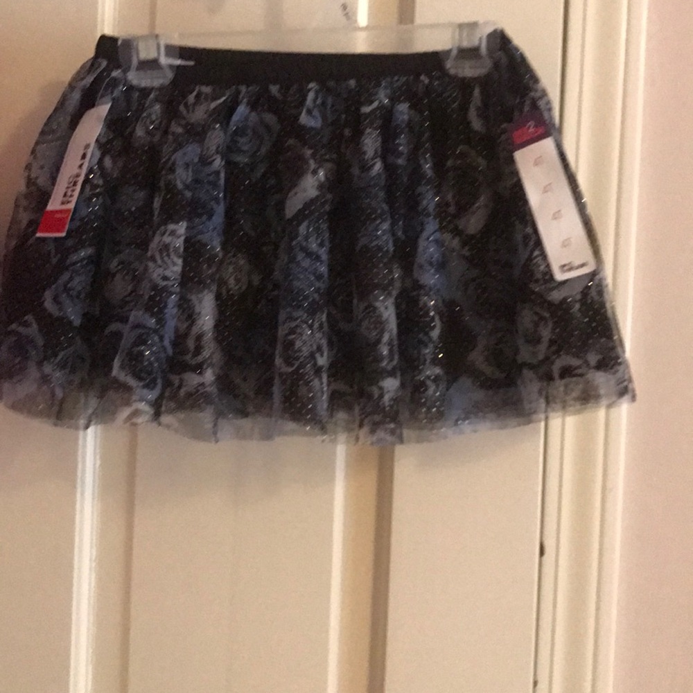 Tull skirt